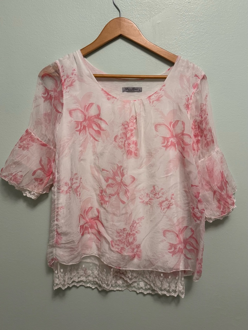Delicate Pink Floral Lace-Hem Blouse